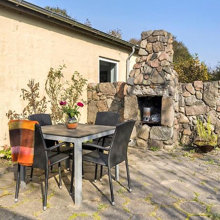 Logi I Hus Med Kunst Og Have Bed & Breakfast Vestervig ภายนอก รูปภาพ